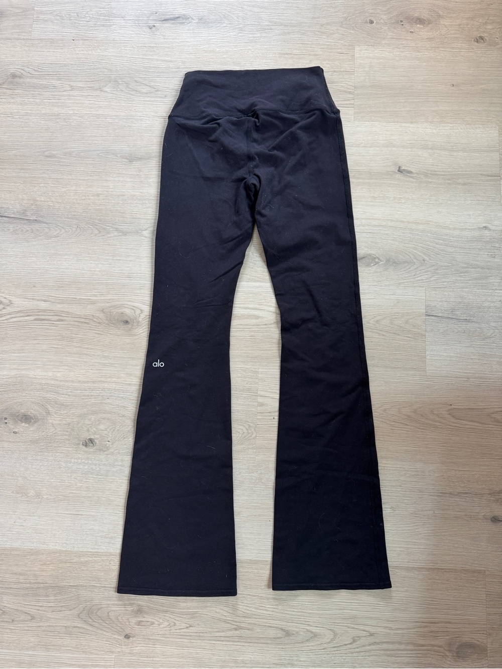 ALO Yoga Black Bootcut Flare Leggings chic casual athleisure